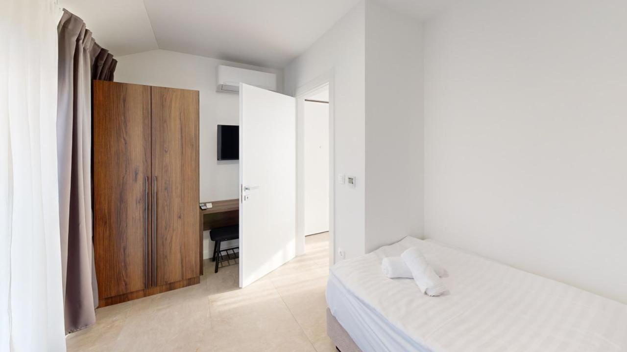 Calypso Residence อูมัค ภายนอก รูปภาพ