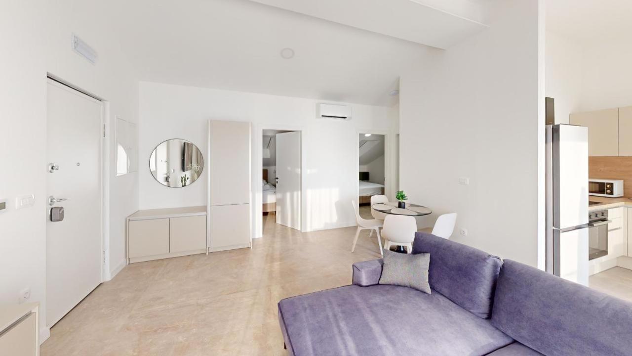 Calypso Residence อูมัค ภายนอก รูปภาพ