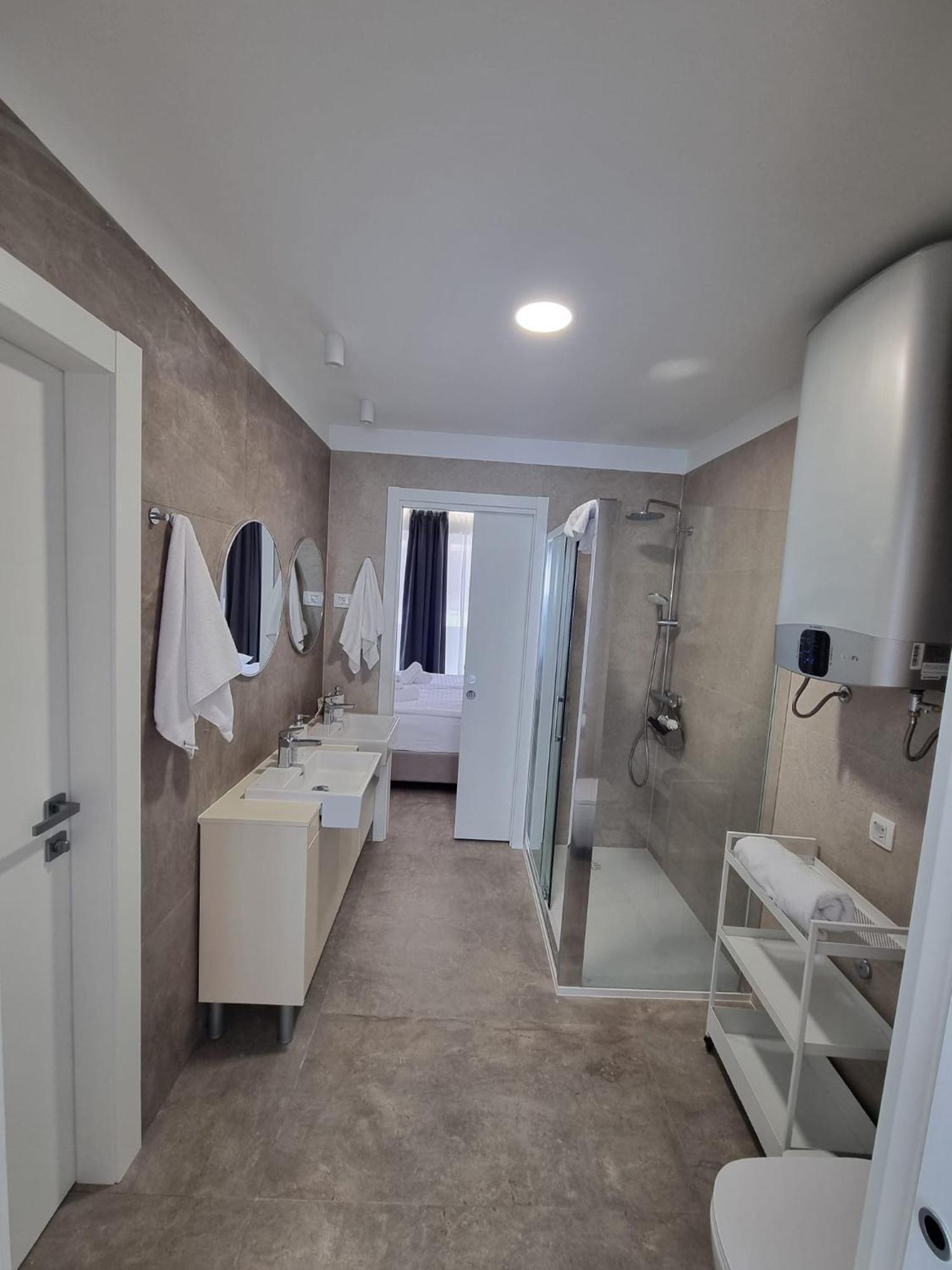 Calypso Residence อูมัค ภายนอก รูปภาพ