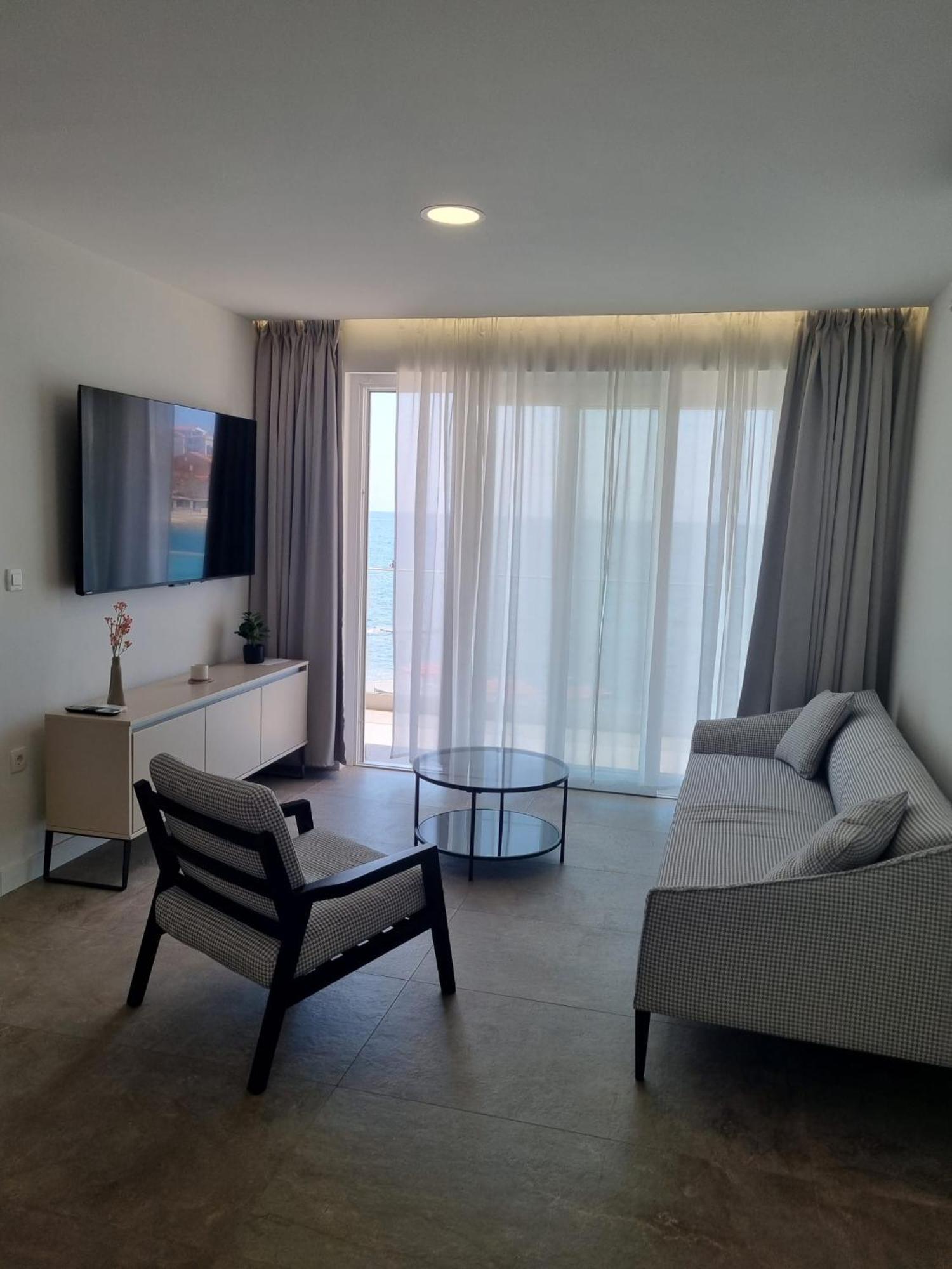 Calypso Residence อูมัค ภายนอก รูปภาพ